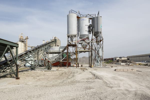 Sourcing Evaluation: Liebherr Concrete Technology & Heavy Equipment